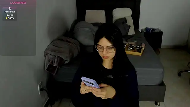 Cloebennet013 online show from April 2026 08:19:02 AM