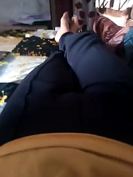 Snapshot of AishwaryaGujjar chatting on April 2026 07:17:02 AM AishwaryaGujjar online show from April 2026 07:17:02 AM