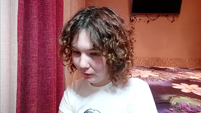 Snapshot of OlivaArashiro chatting on April 2026 10:29:01 PM OlivaArashiro online show from April 2026 10:29:01 PM