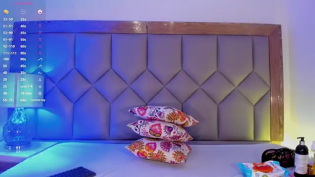 ValeriaRey  online show from April 2026 08:37:02 PM