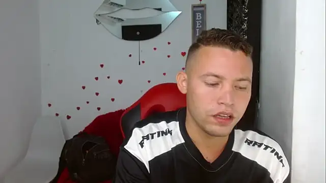 sven fox723 online show from April 2026 01:16:02 PM