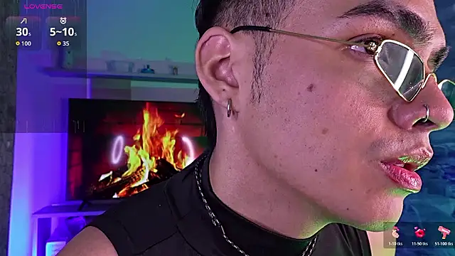 NicoKinggs  online show from March 2026 01:44:01 PM