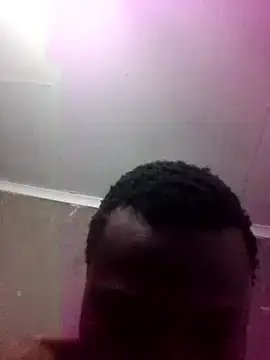 Snapshot of kushsmoothy chatting on April 2026 01:37:02 AM kushsmoothy online show from April 2026 01:37:02 AM