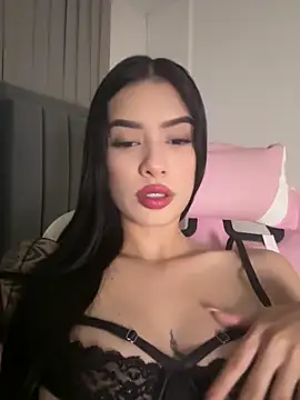 Snapshot of Valen_Gia chatting on March 2026 01:12:01 AM Valen Gia online show from March 2026 01:12:01 AM