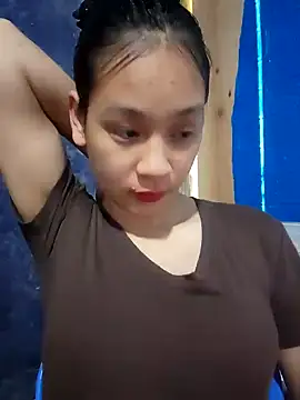 Snapshot of -Hicici- chatting on May 2026 11:23:04 PM -Hicici- online show from May 2026 11:23:04 PM