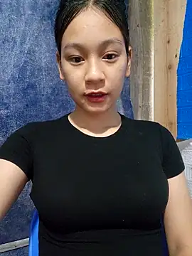 Snapshot of -Hicici- chatting on June 2026 12:04:02 AM -Hicici- online show from June 2026 12:04:02 AM