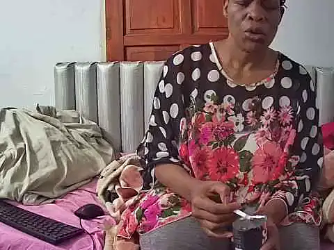 JoycyQueen online show from March 2026 02:33:02 PM