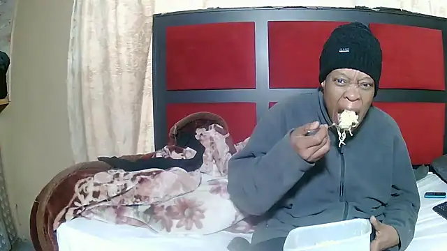 JoycyQueen online show from June 2026 12:41:02 PM