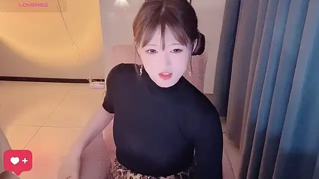 Snapshot of winnie-ww chatting on May 2026 11:50:01 AM winnie-ww online show from May 2026 11:50:01 AM