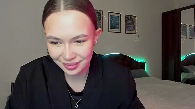 kittiangel00 online show from March 2026 05:44:01 AM