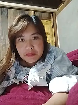 Snapshot of YAONIKUTE chatting on May 2026 10:17:01 PM YAONIKUTE online show from May 2026 10:17:01 PM