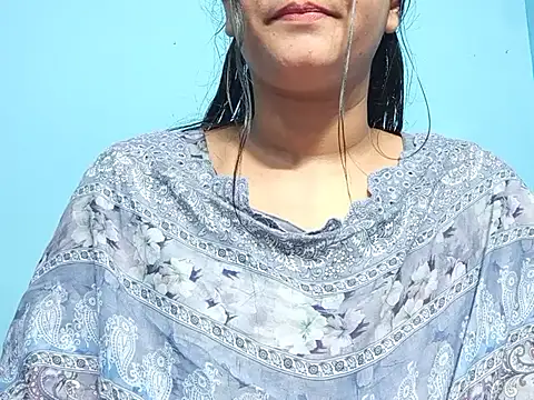 Emma 4433 online show from April 2026 04:12:02 PM