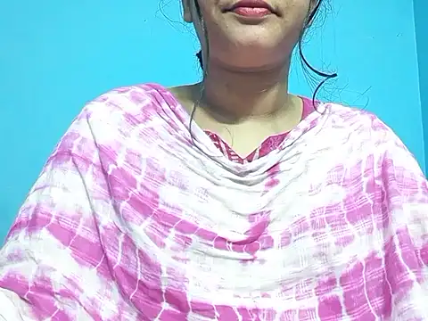 Emma 4433 online show from April 2026 05:51:01 PM