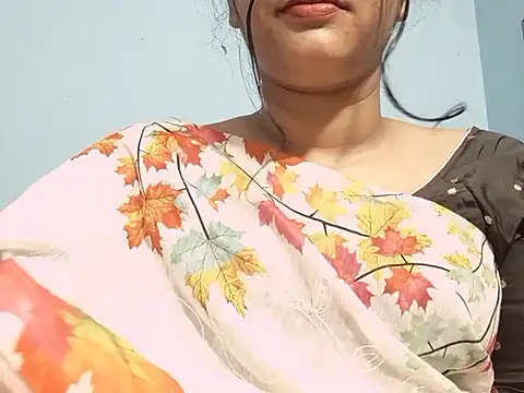 Emma 4433 online show from April 2026 07:07:02 PM