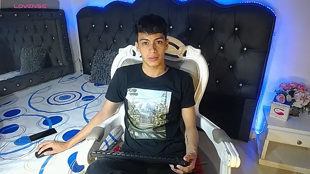 Jeremias1  online show from March 2026 11:49:01 AM