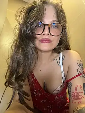 Tallulah Kinky online show from July 2026 06:12:01 PM