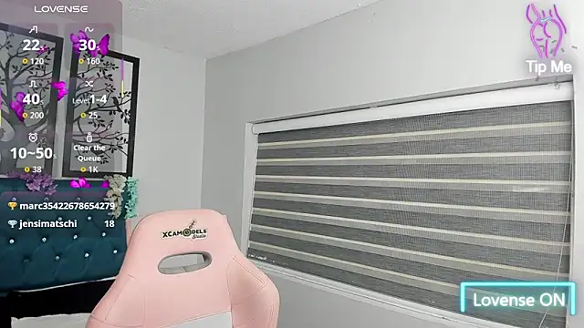 Snapshot of Coralineegp chatting on March 2026 08:59:01 PM Coralineegp online show from March 2026 08:59:01 PM