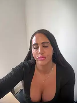 spiceyminx1234 online show from June 2026 10:40:01 AM