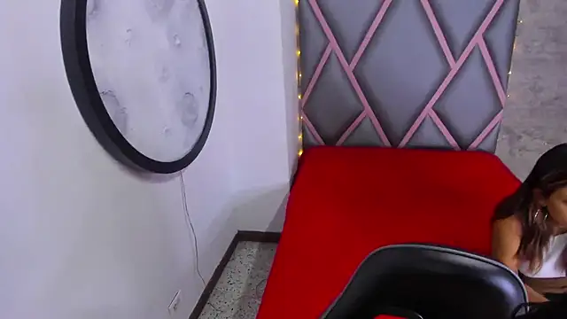 Wolf Kitty online show from April 2026 11:29:01 AM