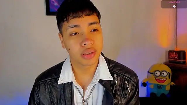 Lee Colee online show from March 2026 12:49:01 AM