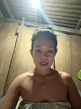 Snapshot of chinny1112 chatting on May 2026 02:44:01 PM chinny1112 online show from May 2026 02:44:01 PM
