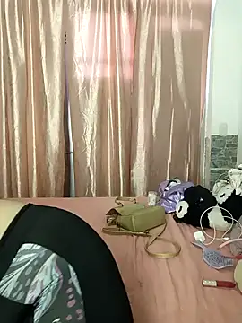 cachondafeliz online show from March 2026 08:04:02 PM