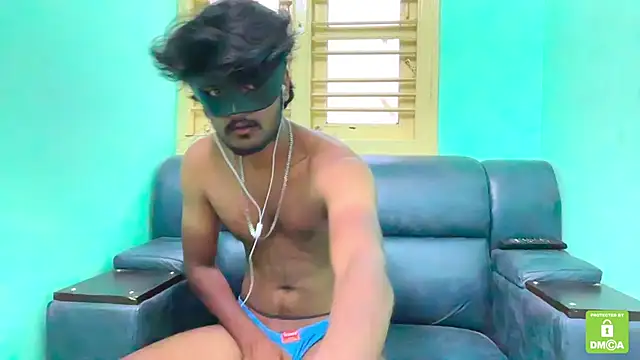 lucufercouple  online show from April 2026 12:50:01 PM