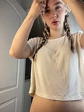 KittiLin online show from May 2026 10:37:01 PM
