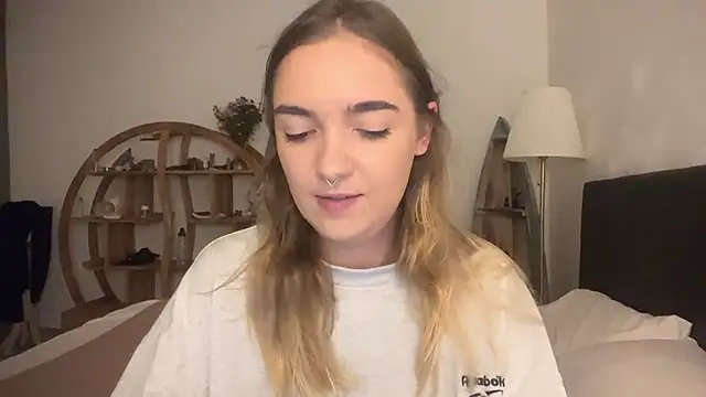 RoxyWet online show from June 2026 01:43:01 PM