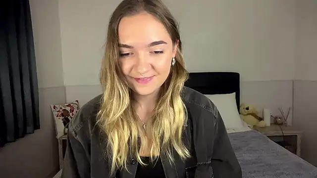 RoxyWet online show from July 2026 03:28:01 PM