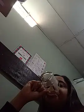 gatinha20257 online show from June 2026 05:05:01 PM