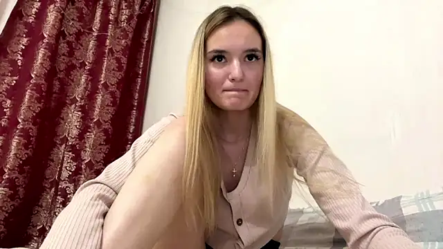 ReathaKiss online show from April 2026 05:08:02 PM