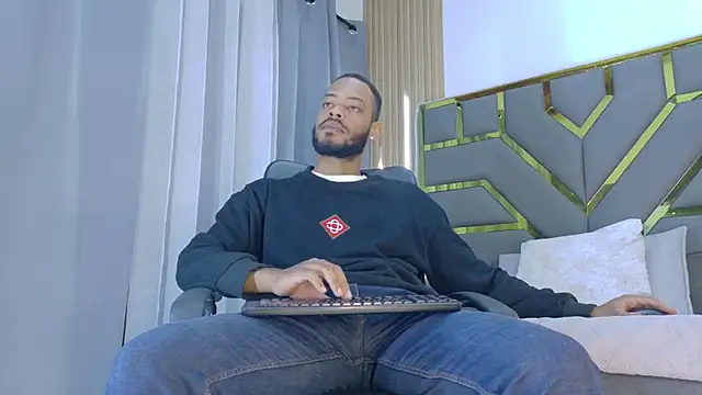 Oliver bigblack cock online show from March 2026 06:12:02 PM