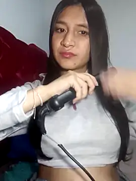 Snapshot of KarolaMendez chatting on June 2026 12:13:02 AM KarolaMendez online show from June 2026 12:13:02 AM