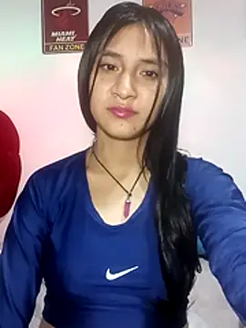 KarolaMendez online show from July 2026 12:13:01 AM