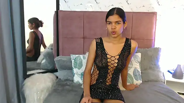 Daniela Lunax online show from May 2026 04:04:02 PM