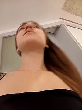 Atena demeter online show from March 2026 05:18:02 PM