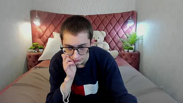 RonBevs online show from March 2026 08:02:01 PM