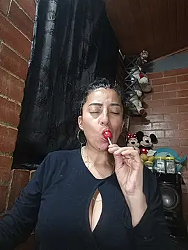 Alexandrina online show from June 2026 06:01:02 PM