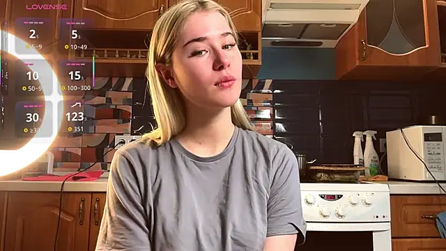 ivygenesis online show from April 2026 06:40:01 AM