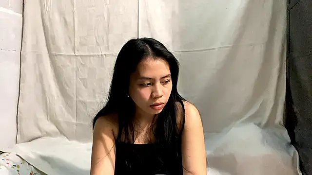 TifanyBurba online show from March 2026 02:33:01 PM