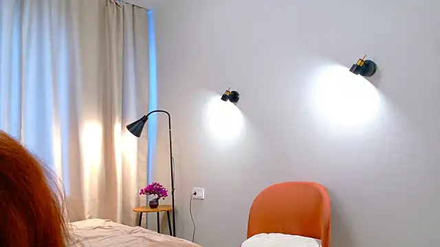 Snapshot of HoneyPetite chatting on April 2026 02:27:02 AM HoneyPetite online show from April 2026 02:27:02 AM