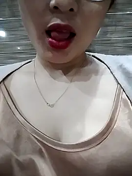 candy flo online show from May 2026 02:32:02 PM
