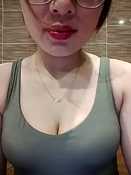 Snapshot of candy_flo chatting on May 2026 07:15:02 AM candy flo online show from May 2026 07:15:02 AM