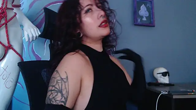 Regina Iris online show from May 2026 11:59:01 AM