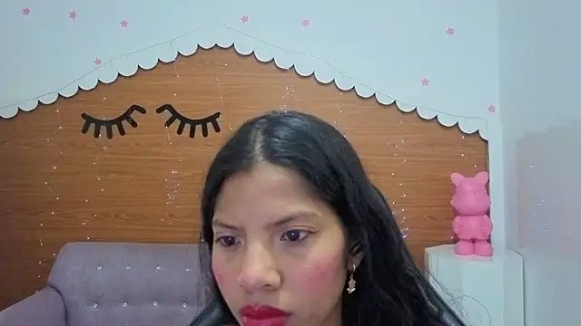 Snapshot of emily_smith_t chatting on May 2026 07:41:01 PM emily smith t online show from May 2026 07:41:01 PM