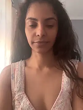 karlatiburcio online show from May 2026 07:21:01 PM