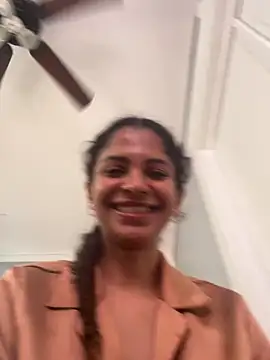 karlatiburcio online show from June 2026 01:35:02 PM