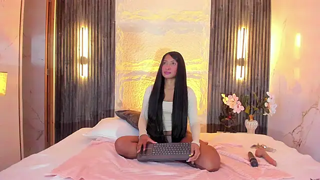 tifannygrey  online show from June 2026 06:25:02 PM