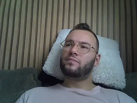 piazaocwb23 online show from April 2026 04:42:02 PM